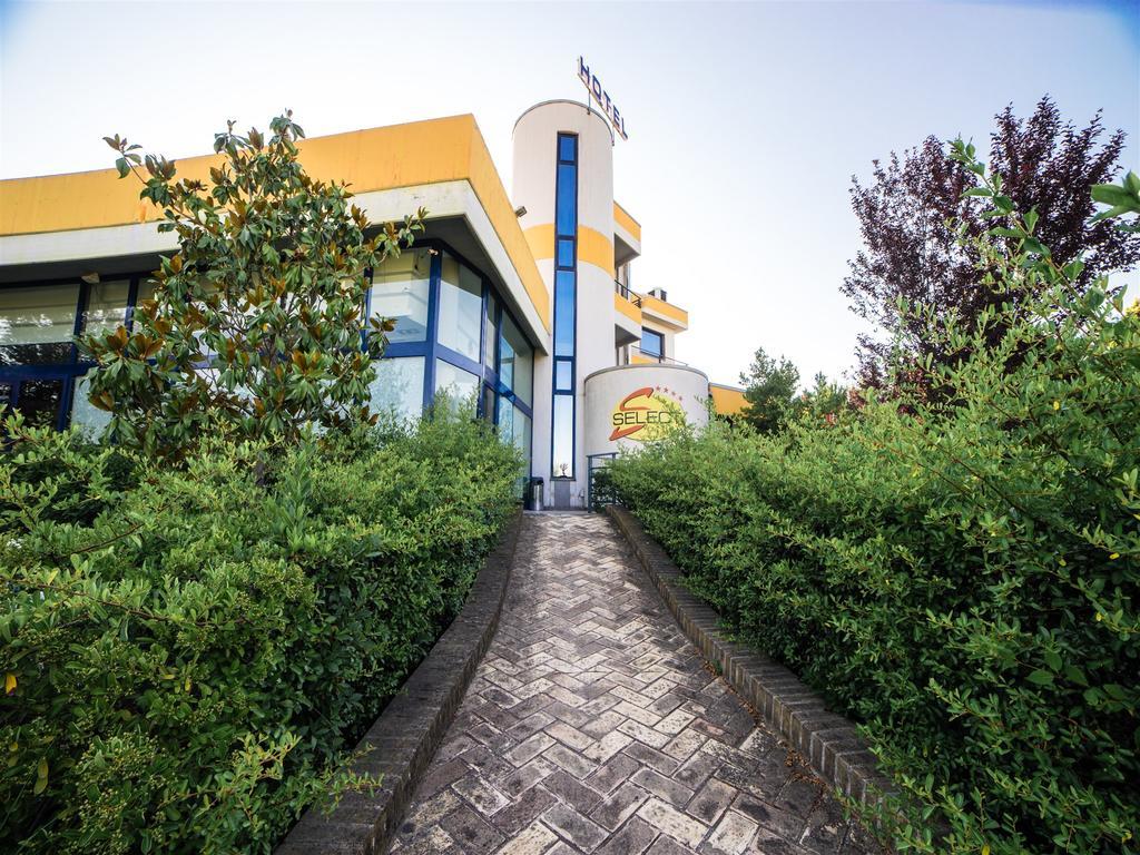 Hotel Select Atessa Exteriör bild