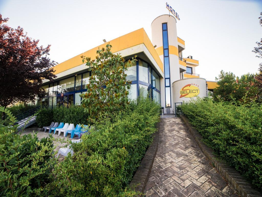 Hotel Select Atessa Exteriör bild