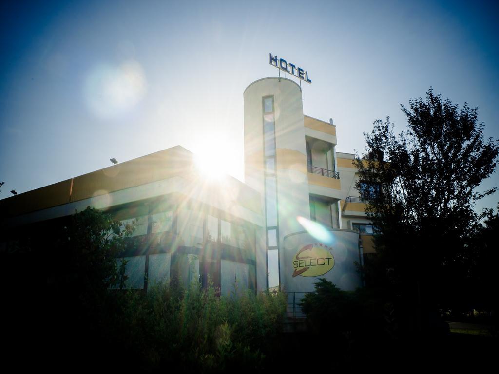 Hotel Select Atessa Exteriör bild